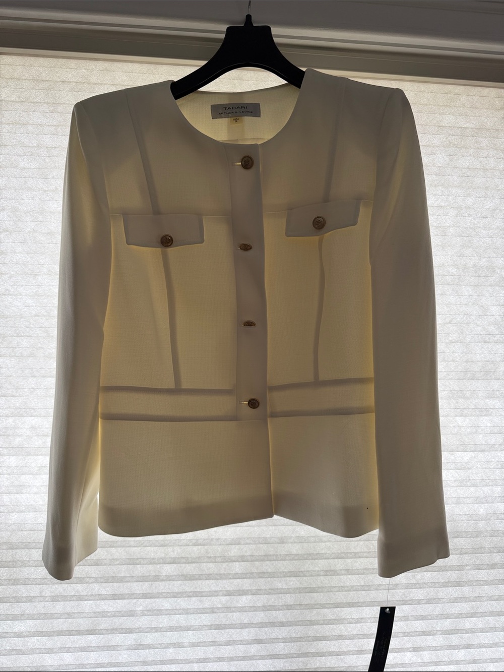 NWT Tahari NWT Cream Button-Front Collarless Blazer